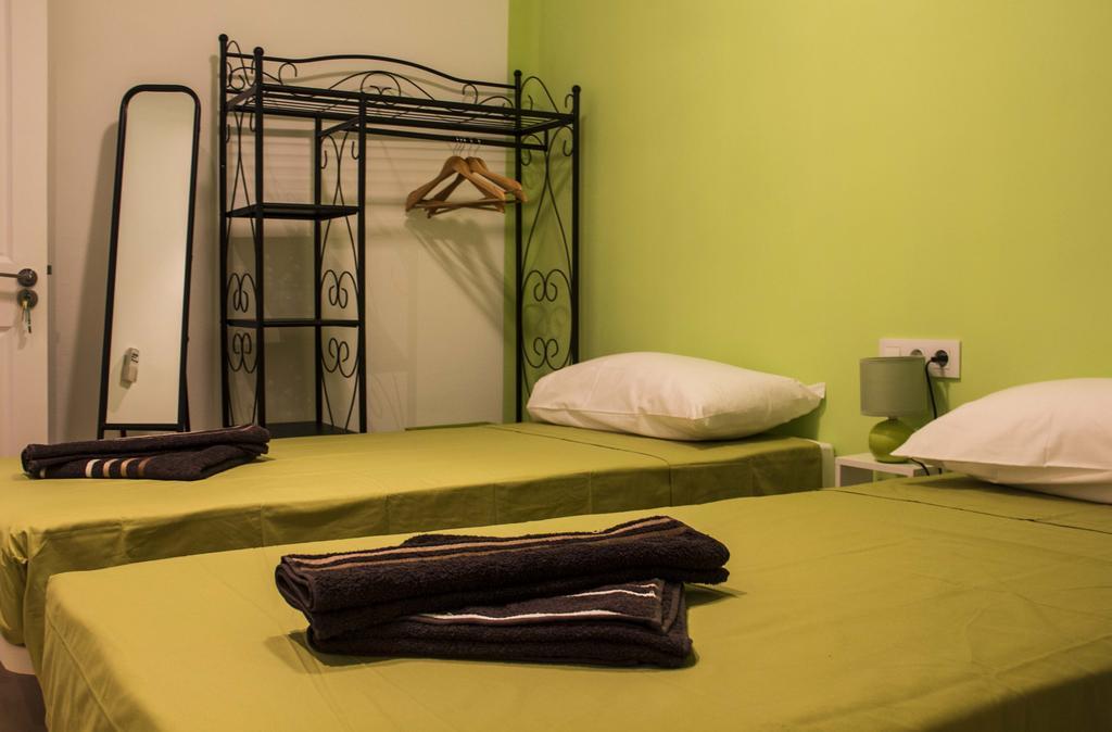 ולנסיה Colors Rooms חדר תמונה