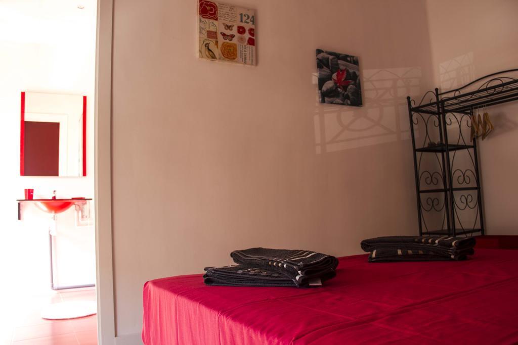 ולנסיה Colors Rooms מראה חיצוני תמונה